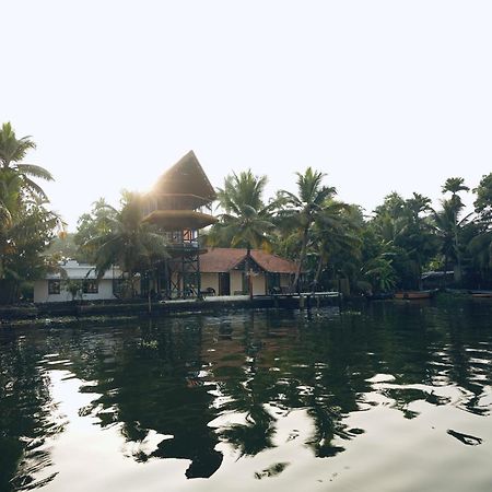 Tulsi Kayal Retreat Appartement Champakulam Buitenkant foto