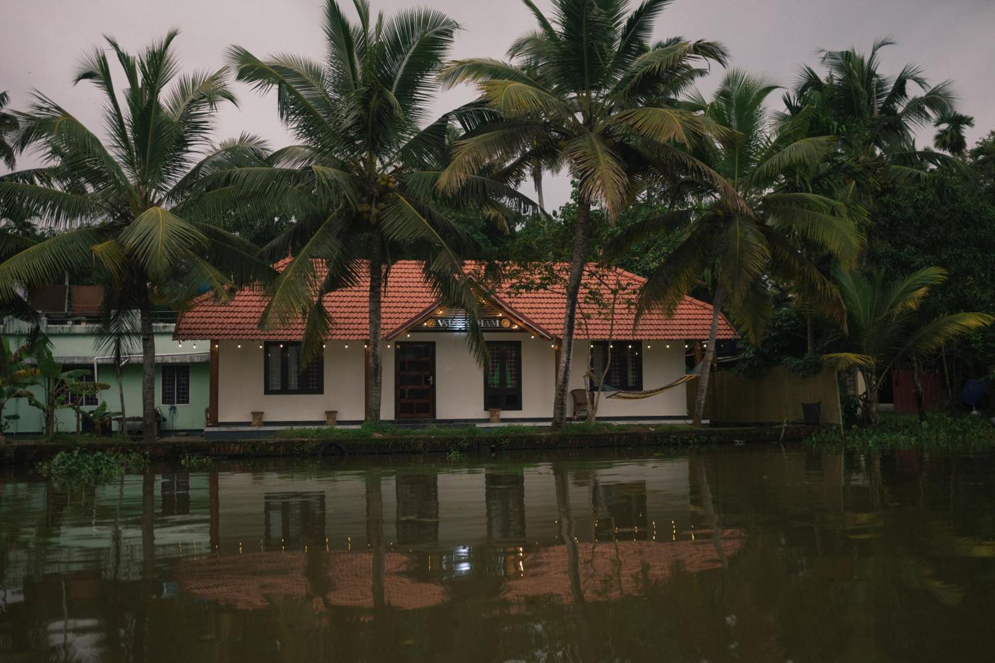 Tulsi Kayal Retreat Appartement Champakulam Buitenkant foto