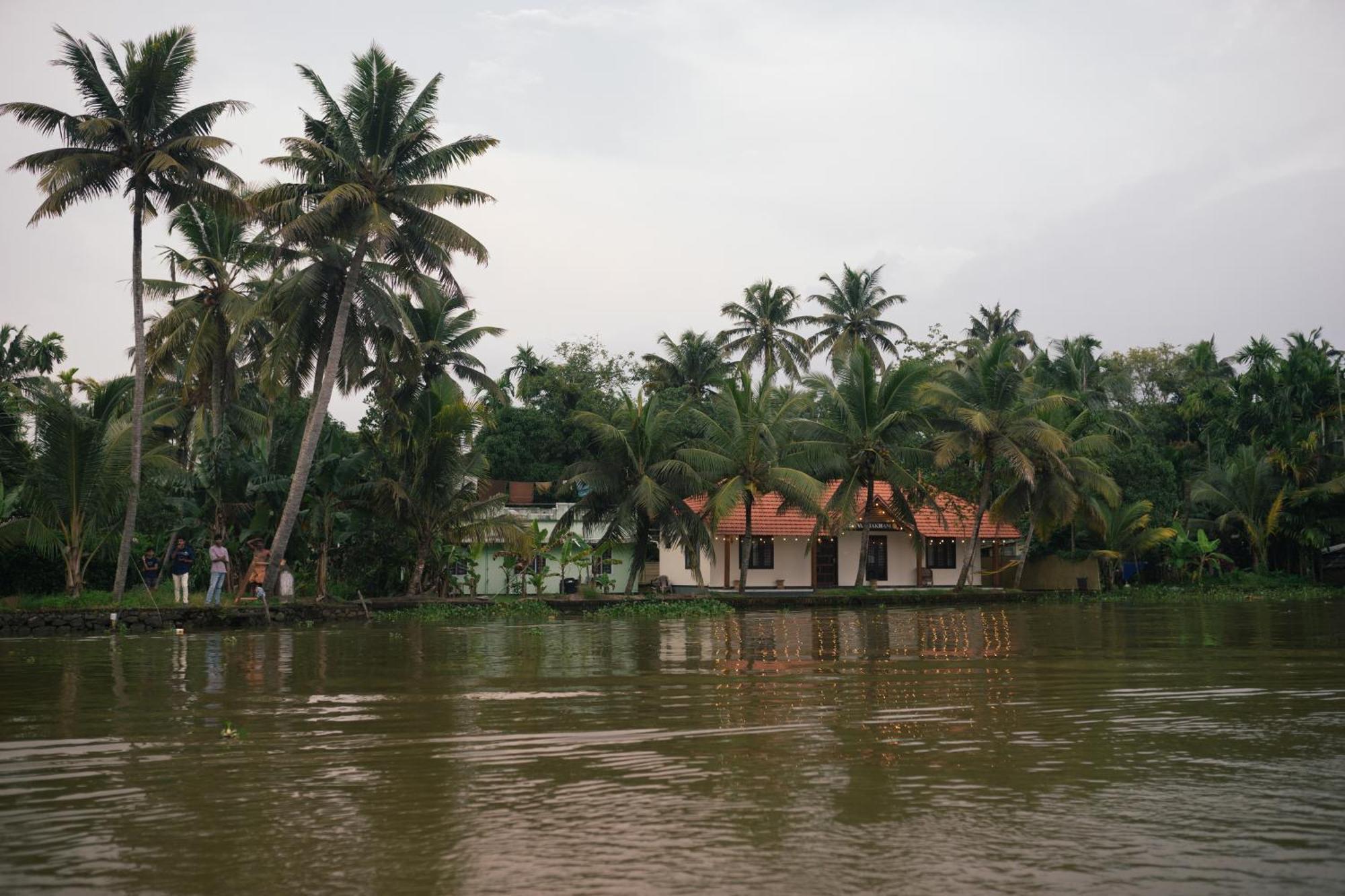 Tulsi Kayal Retreat Appartement Champakulam Buitenkant foto