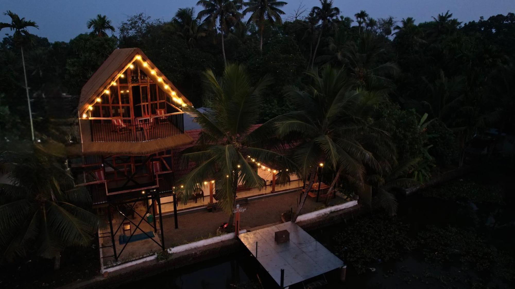 Tulsi Kayal Retreat Appartement Champakulam Buitenkant foto