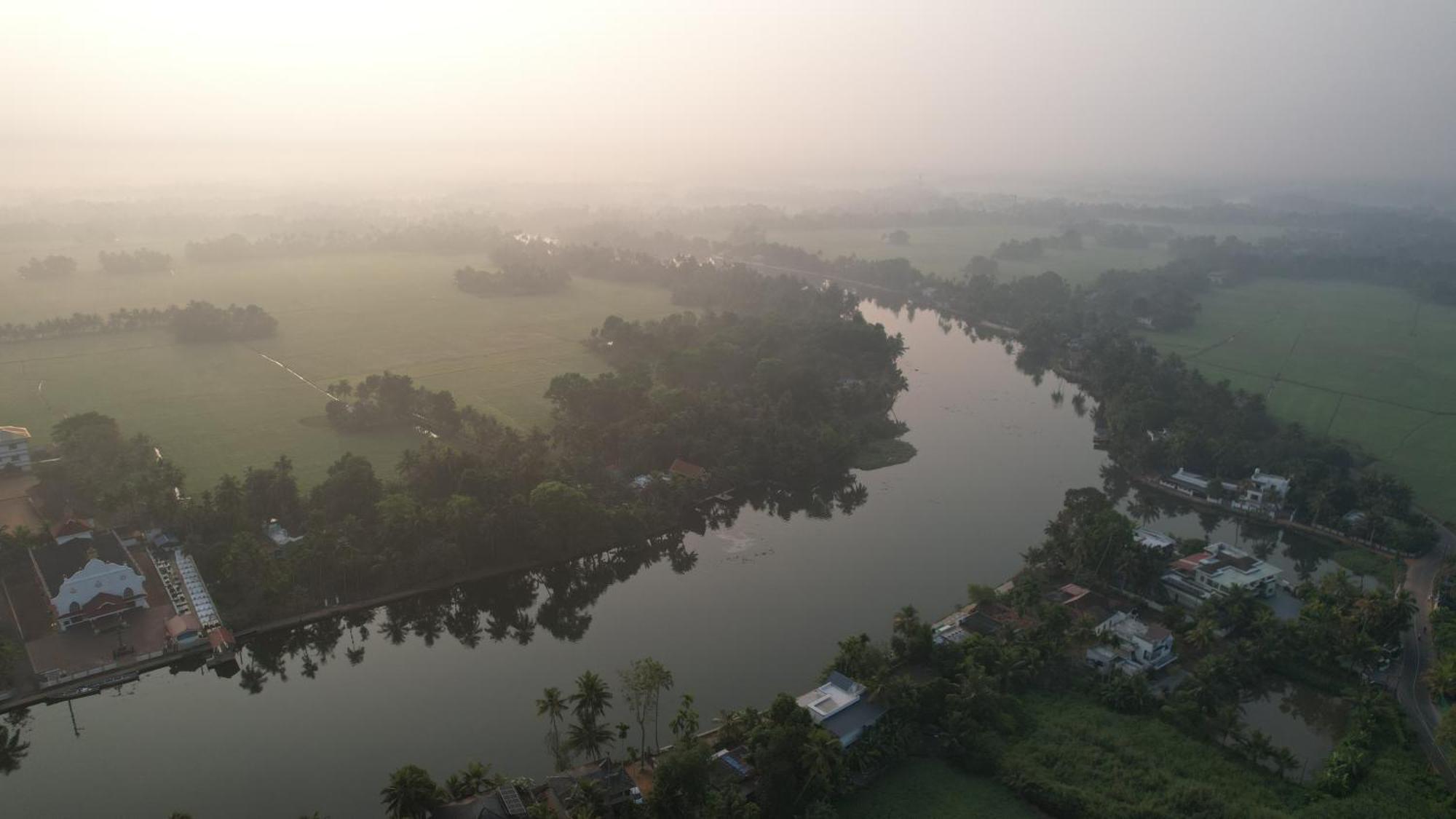 Tulsi Kayal Retreat Appartement Champakulam Buitenkant foto