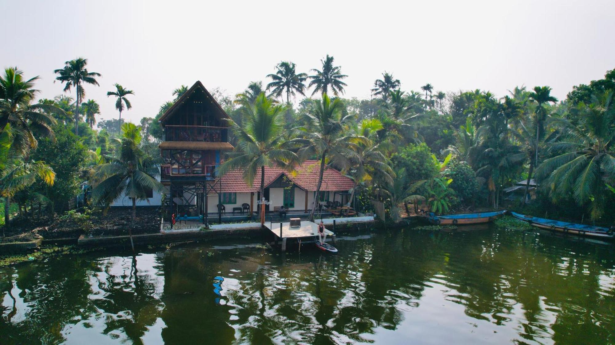 Tulsi Kayal Retreat Appartement Champakulam Buitenkant foto
